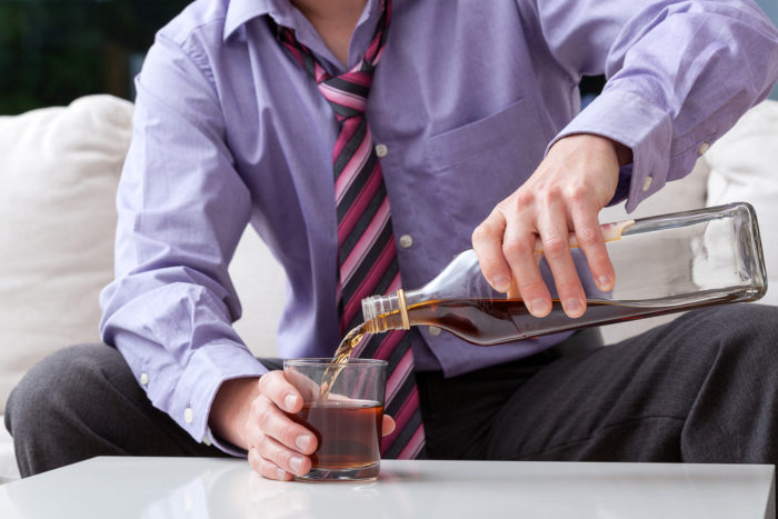 alkohoolne maksatsirroos, alkoholi alkohoolse joogivee tõttu tekkinud maksahaigus